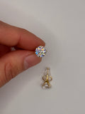 Studs earrings
